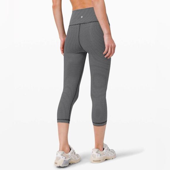Lululemon Wunder Under Crop High-Rise*Full-On Luxtreme 21" Hype Stripe Size 12 - Picture 11 of 14
